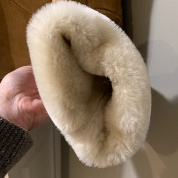 Gallery, 100% Leather Coat, Medium, Suede & Faux Fur Lining, Excellent Condition - Picture 8 of 16